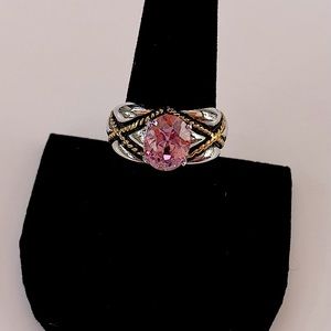 Woman’s Ring